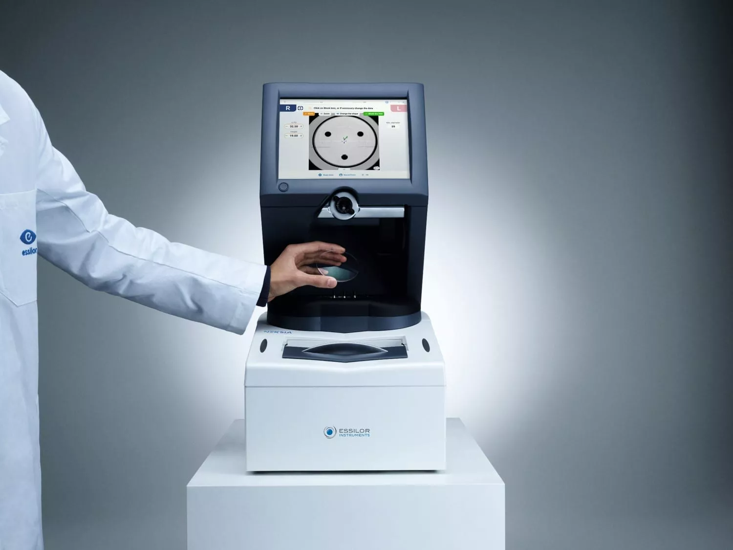 Essilor Neksia 650 V2