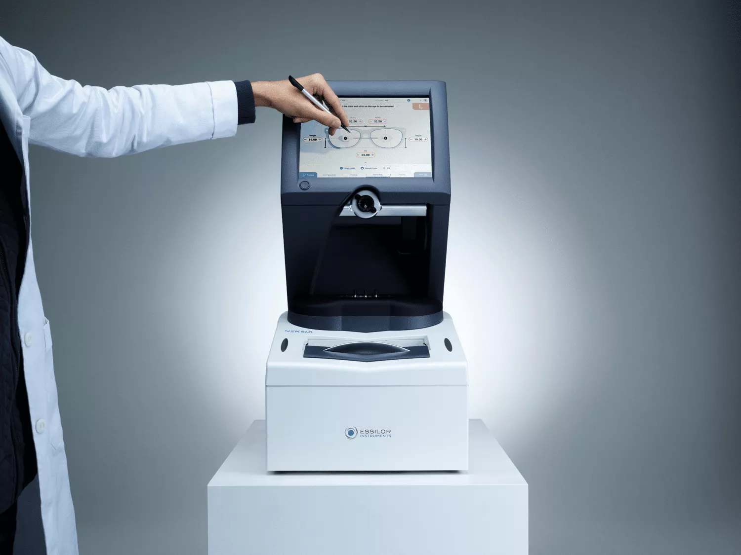 Essilor Neksia 650 V2